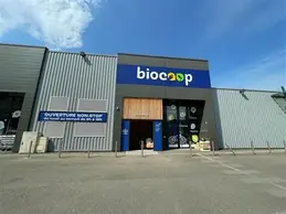 412-biocoop-autun-magasin-bio-facade-exterieur.webp