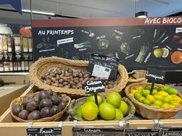 412-biocoop-autun-rayon-fruits-legumes-locaux-bio-citron.webp